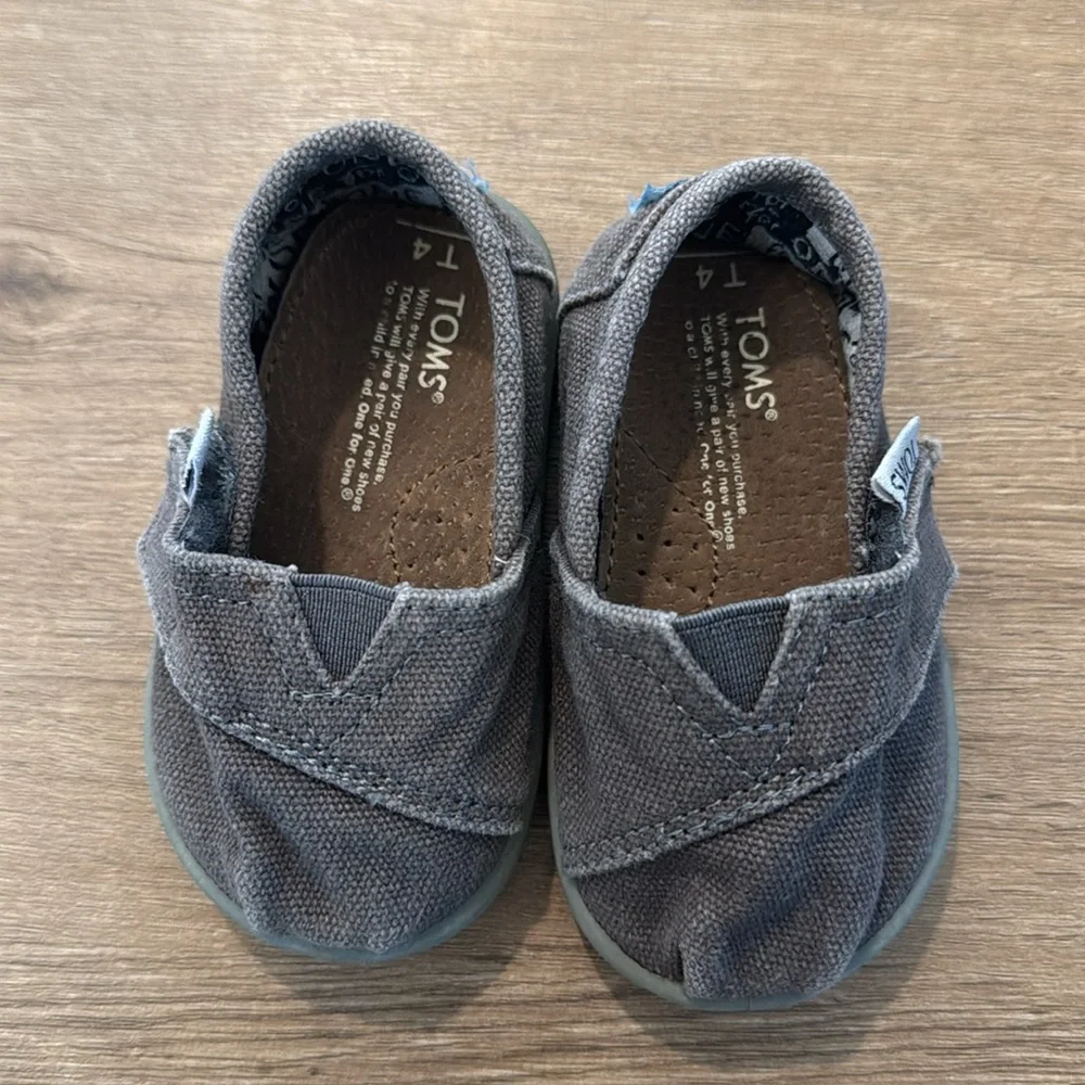 Toms Boys Baby Toddler Size 4 Slip On Elastic Easy On Off‎ Classic